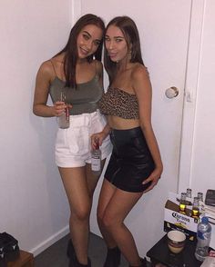bonnie lowry onlyfans - mom and daughter fingering cute milf nude