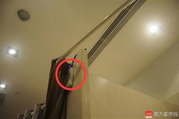 Isabella soorano stockings gifs Hidden Camera In The Changing Room texas gifs