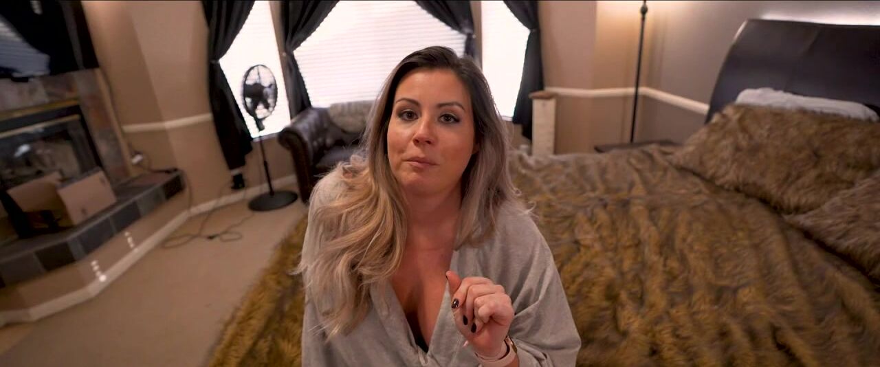 danielle tank share naked male marines