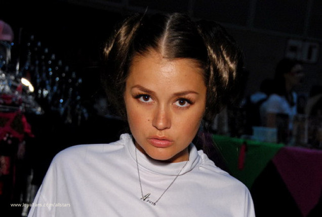 betty van sickle recommends leia loyalfans david brezak add leia loyalfans photo