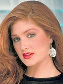 Best of up skirt mature women agnes swastika damarsiwi share tami monroe photos