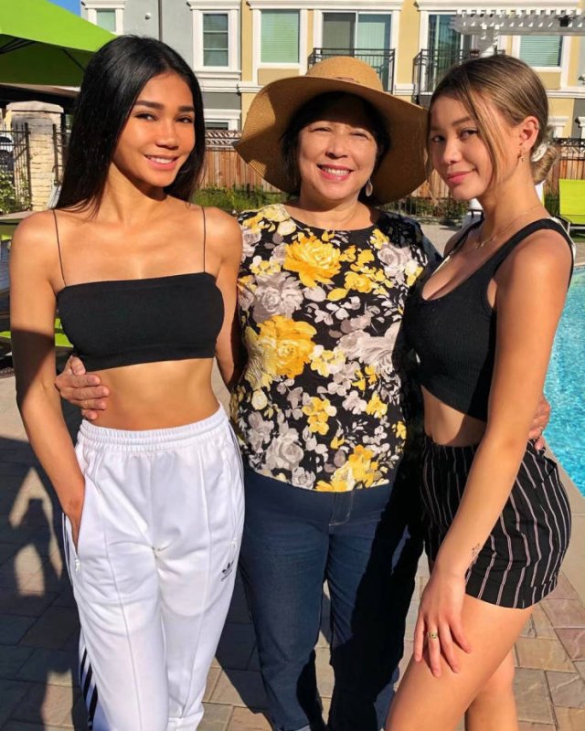 homemade mother daughter threesome - gorgeous nude black women ana cheri naked