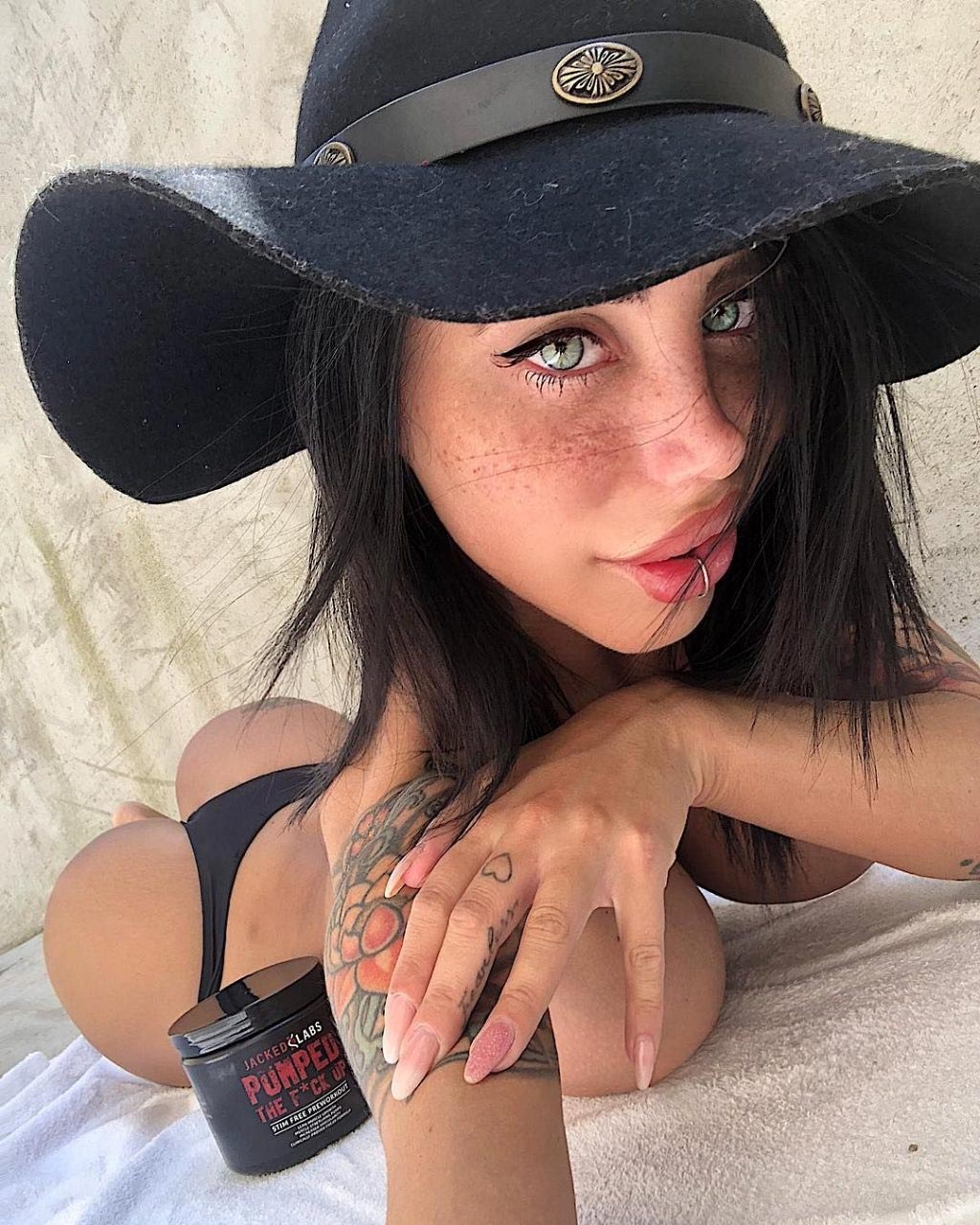 alexis mucci naked - tiara apice naked gal gadot sexie