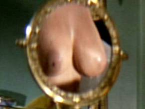 raquel welch nu - old lesbian sex hd natural big tits