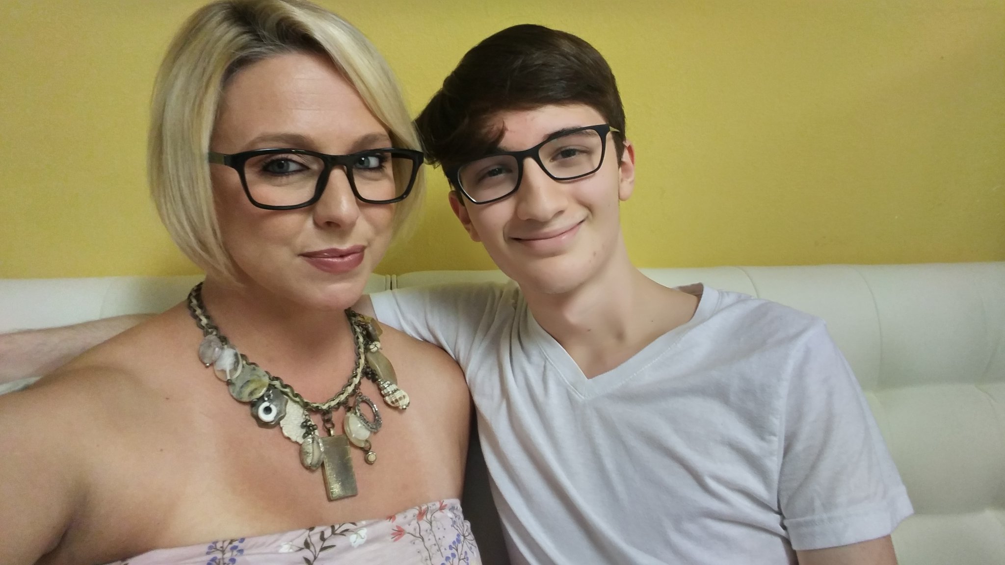 sons friend and mom porn - old prostitute porn seventeenvideo com