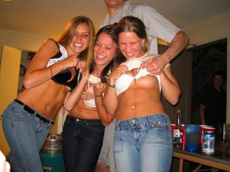 annabelle guzman recommends flashing amateurs caitlyn rohmer add flashing amateurs photo