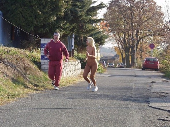 cecil newson recommends flashing chicks pic