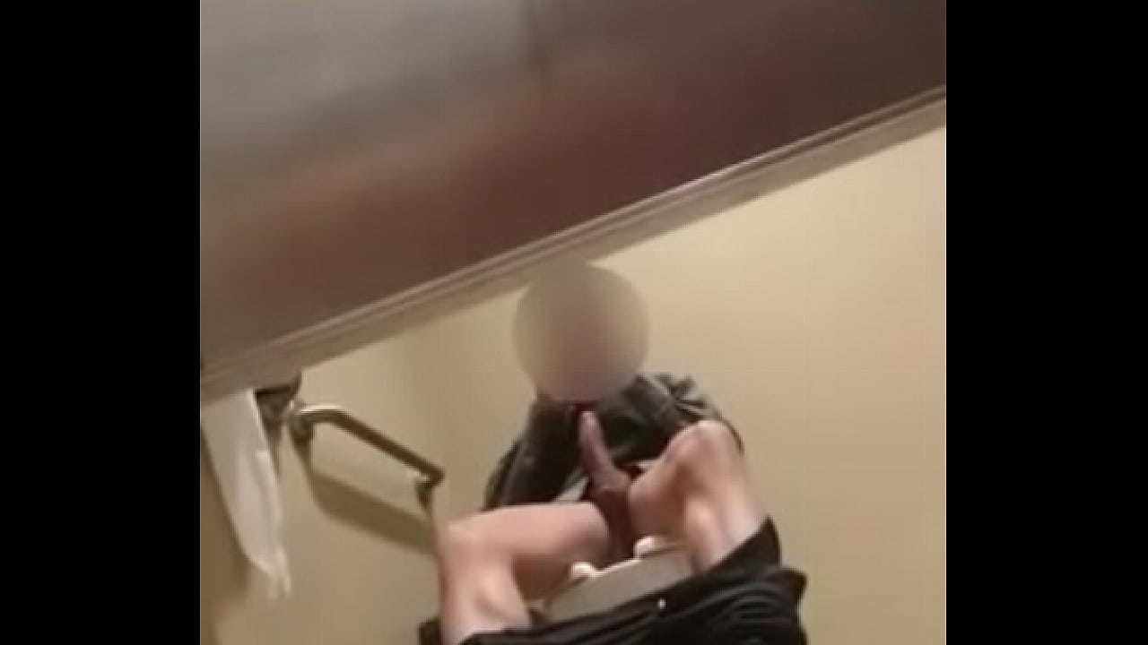 Best of pregnant yoga porn dabe custodio share jerking off in stall photos