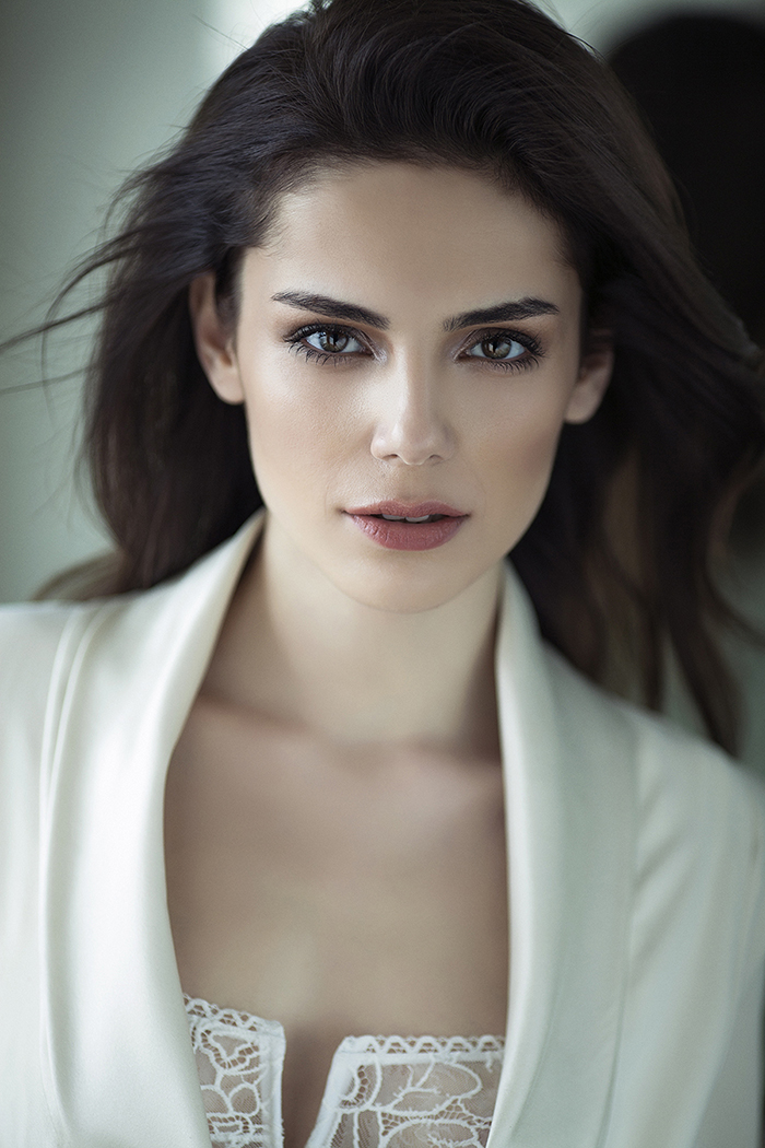 Top pics of abdullah al omran's XXX archive beata pataki add photo
