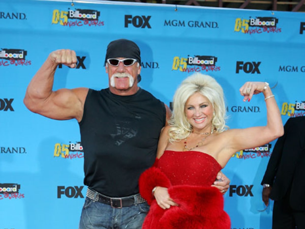 brad youtz recommends linda hogan naked pic