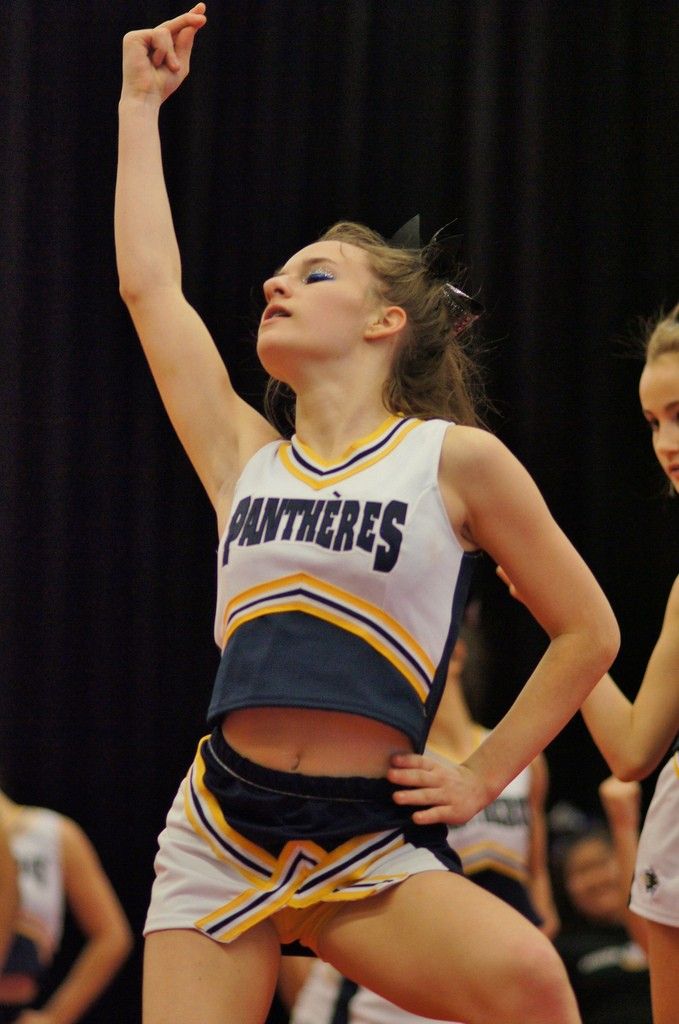 cheerleader henti - savannah sixx krissy lynn she loves swallowing