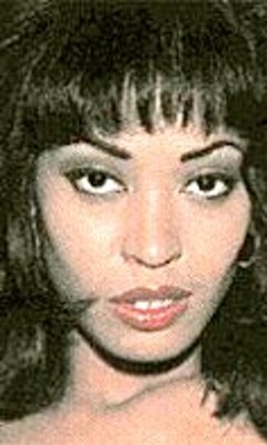 yasmine pendavis dp - milu castillo real camilla porn