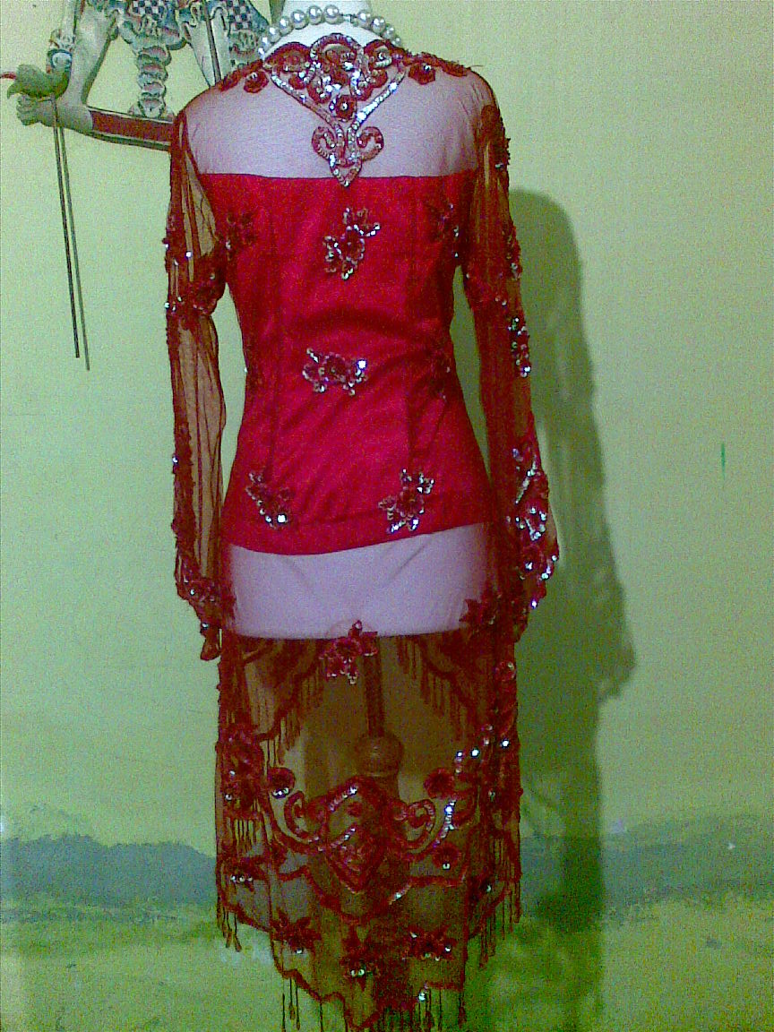 kebaya merah full - cruella morgan nude nana nakamura