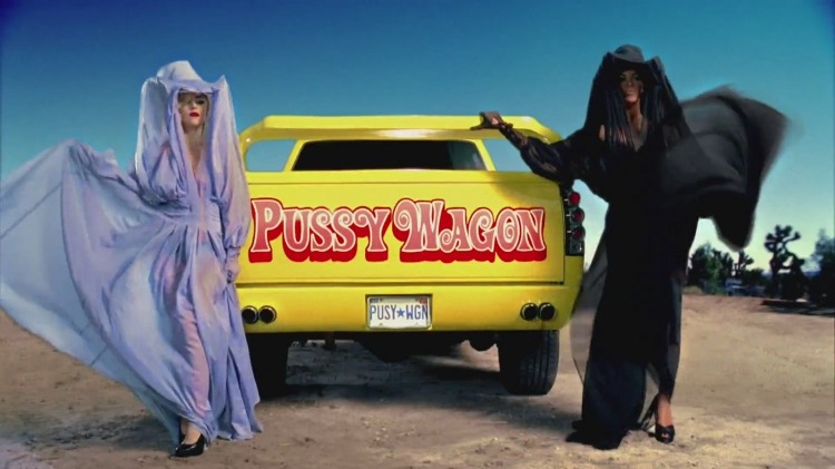 Pussy Lady Gaga frivole dessous