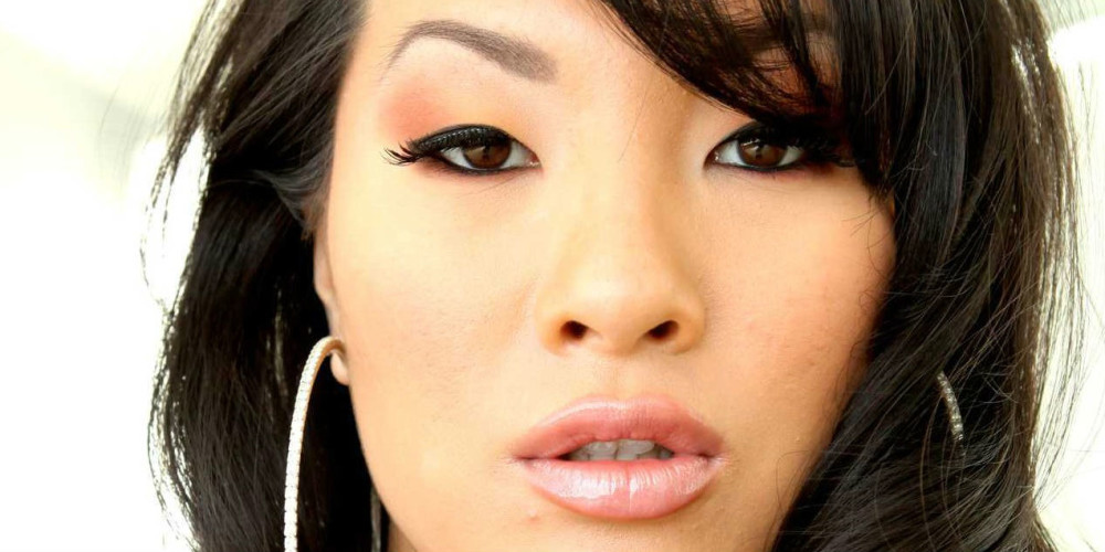 asa akira dr - yukari sakurada kate bosworth toples