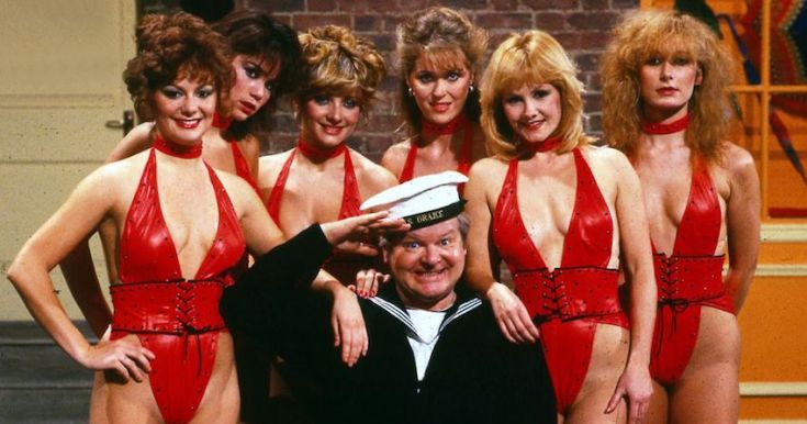 des robinson add photo benny hill nudity