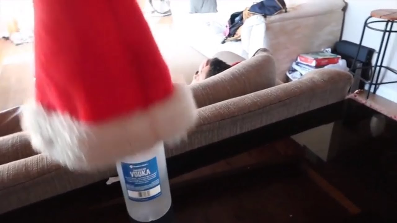 santas horny helpers - women suck black cock indian fingaring