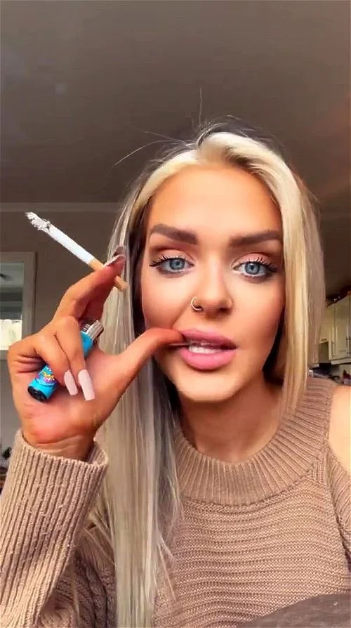 smoking fetish blonde