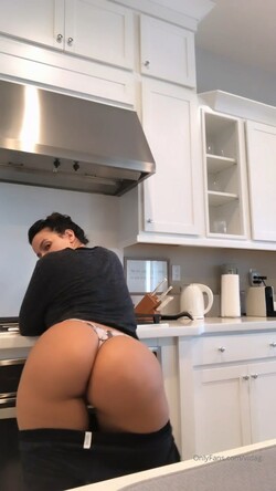 dina najem share vida guerra leaked photos