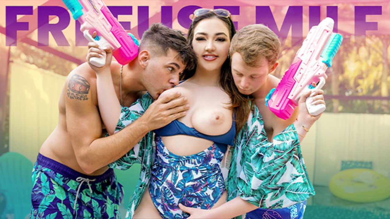 dewayne brown like freeuse stepmom porn photo angelita bonilla recommends freeuse stepmom porn pic