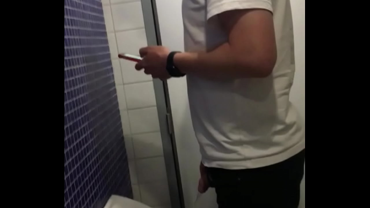 aashiq muhammed like urinal spy cam photo agaba robert recommends urinal spy cam pic
