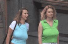 deb buell recommends Big Boobs Braless