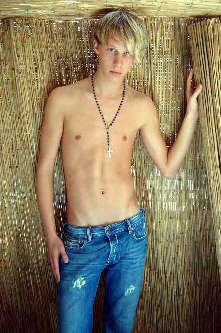 best twink sites - gabrielle walsh nude vanessa paradis nude