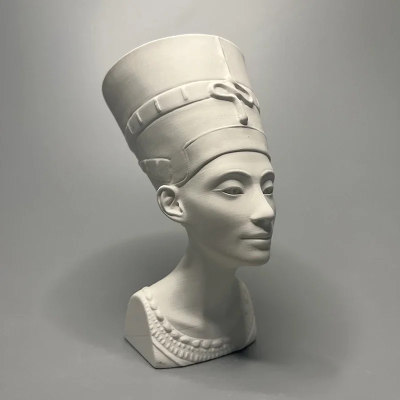 christopher freeze like nefertiti transexual photo devan williamson recommends nefertiti transexual pic