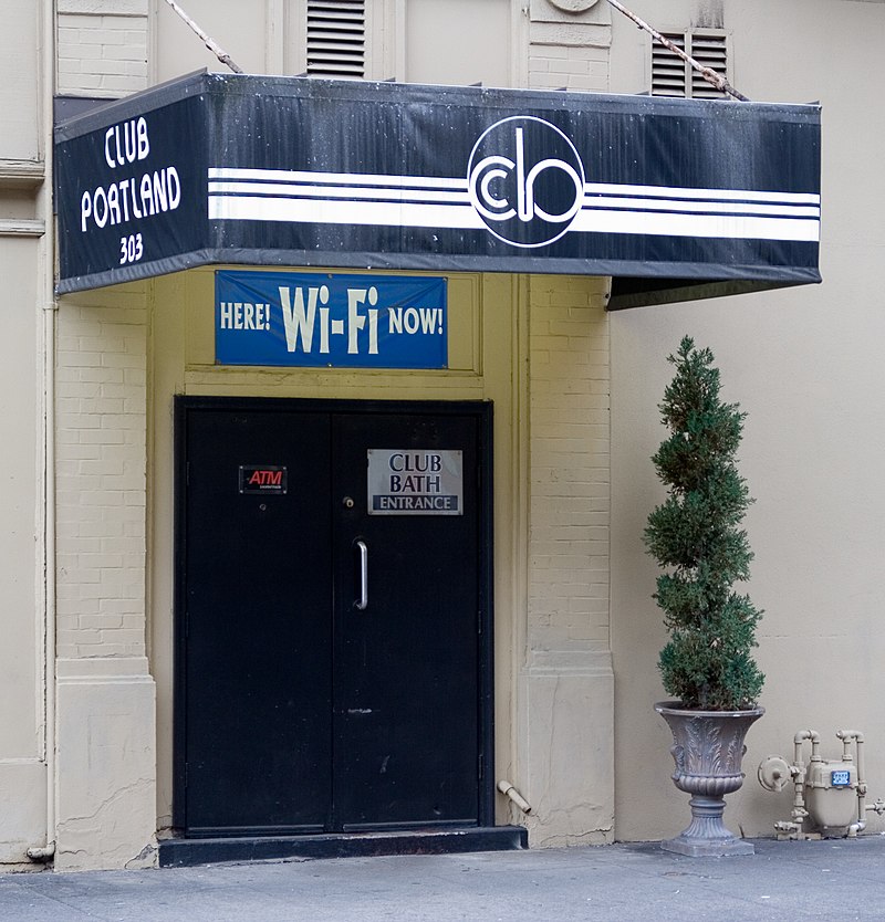 andrew panzo like fisting rooms photo dontarious lanier recommends fisting rooms pic