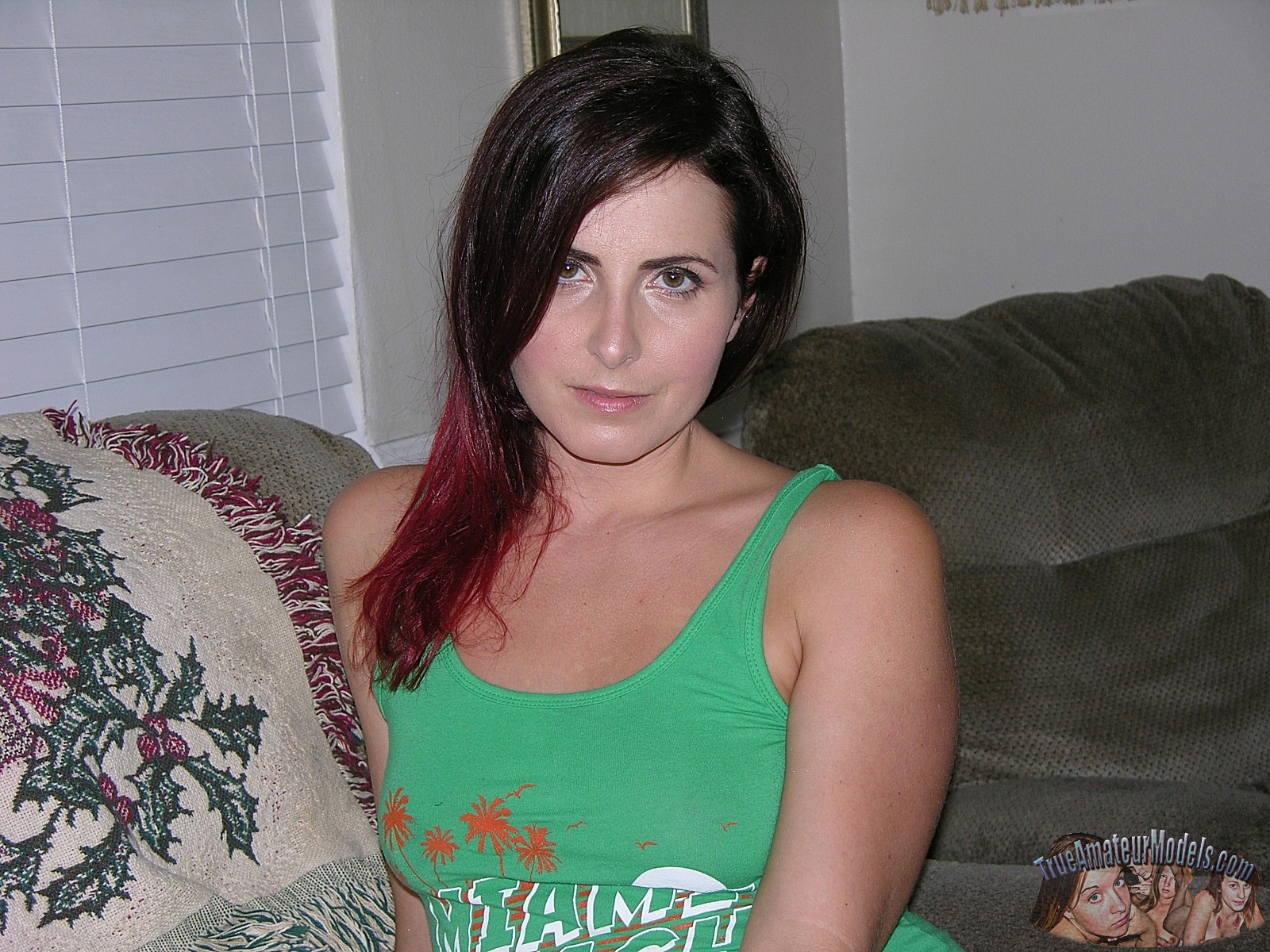 clare blower like amateur milf babe photo chrissy walczak recommends amateur milf babe pic