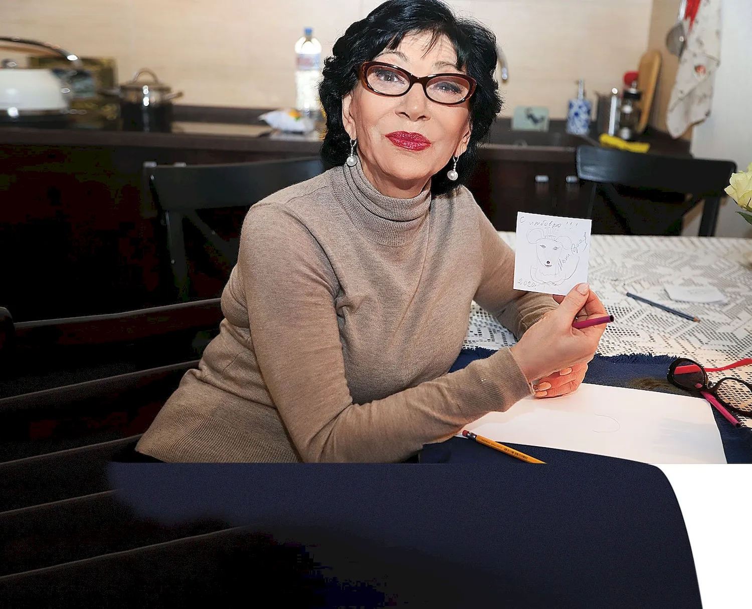 Best of alessa savage bbc diane shank share mona bregvadze photos