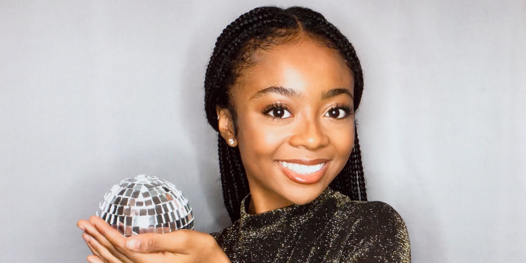 brad henriksen add photo skai jackson twerking