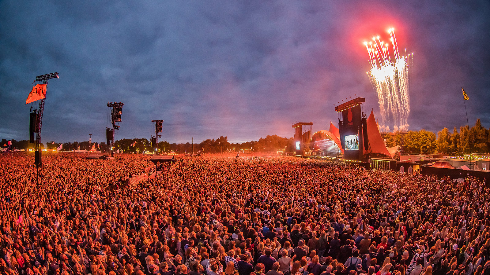 abimbola olatunbosun recommends roskilde festival naked pic