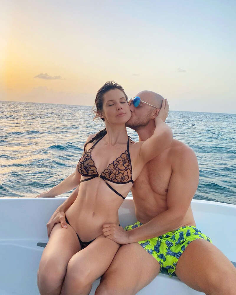 atul bheraja like amanda cerny onlyfans nude photo allie brackett recommends amanda cerny onlyfans nude pic
