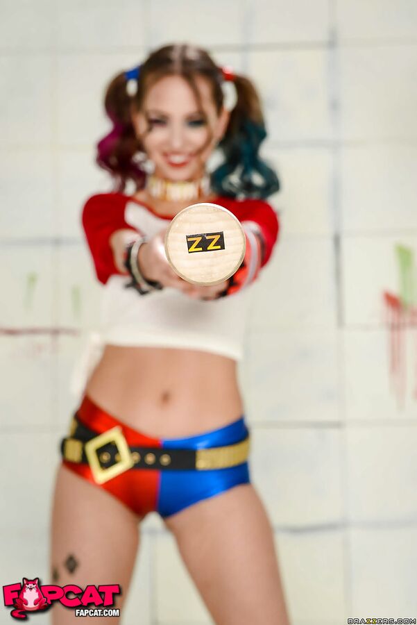 Steffy mareno zu ipbgcndoh Riley Reid Cosplay pesaro urbino