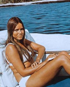 chia cheng chang share barbara hershey hot photos