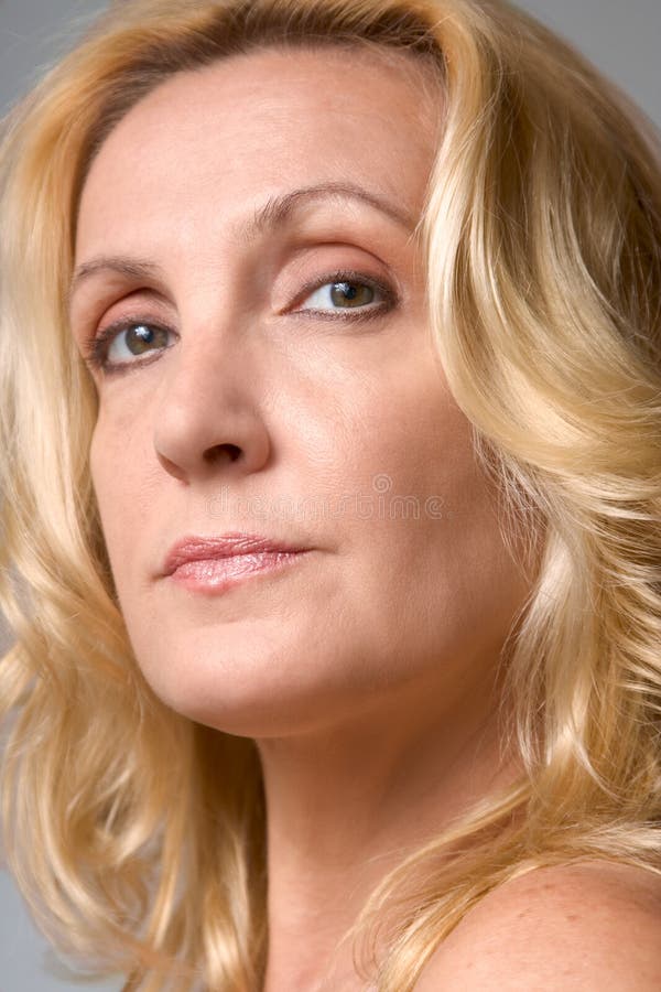 angie wax recommends Blonde Mature