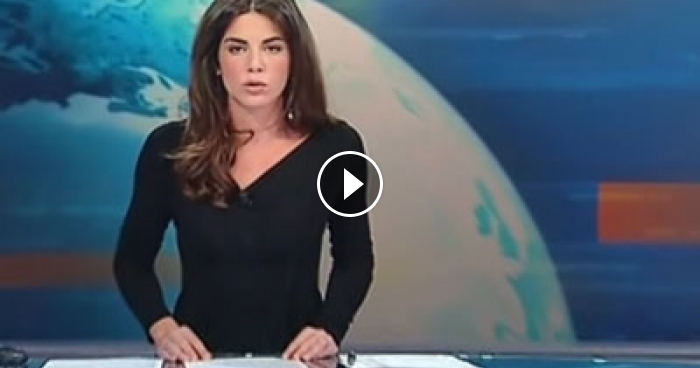 amit bharakhada recommends Italian Tv Presenter Costanza Calabrese Suffered An Awkward Wardrobe Malfunction