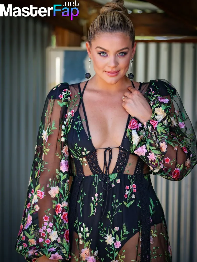 dan fizer recommends Lauren Alaina Nude