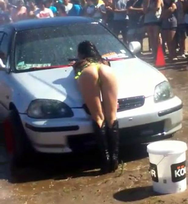 alice than recommends car washing naked pic