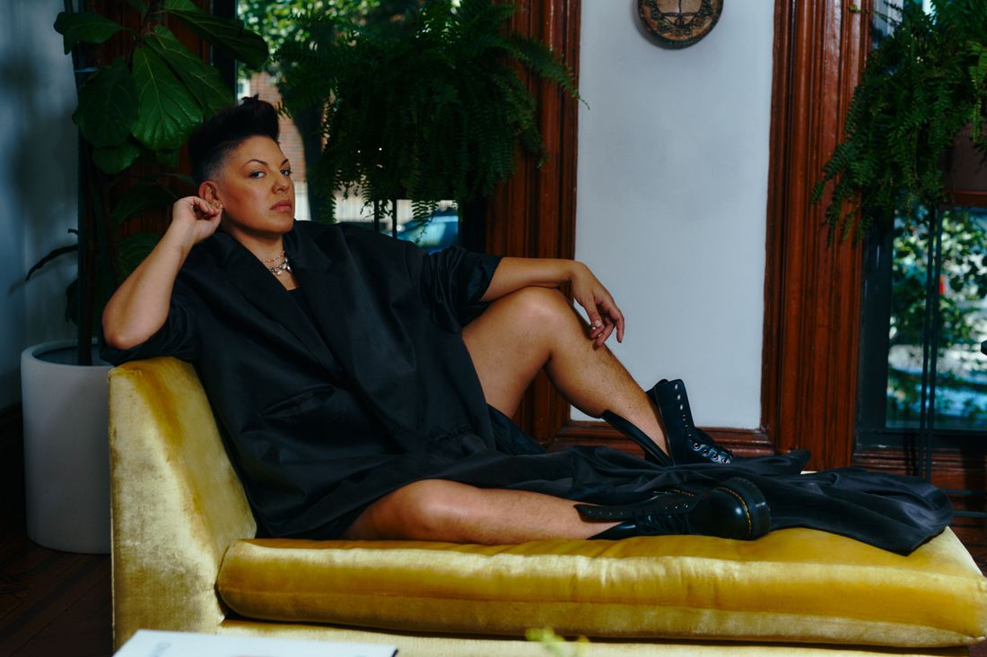 asmahan ishak like making an impression love her feet photo daniel john peters recommends making an impression love her feet pic
