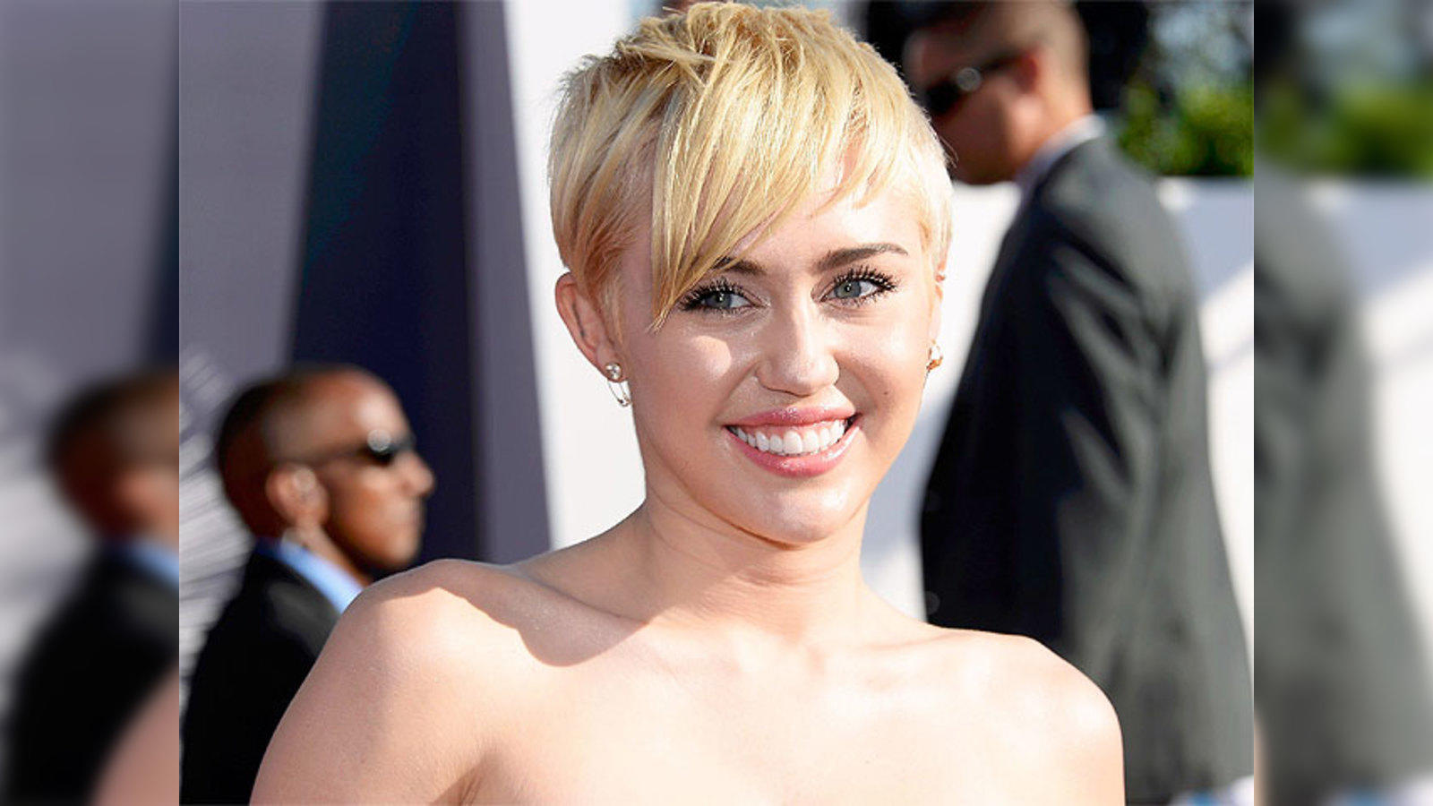 connie m church recommends miley cyrus pporn pic