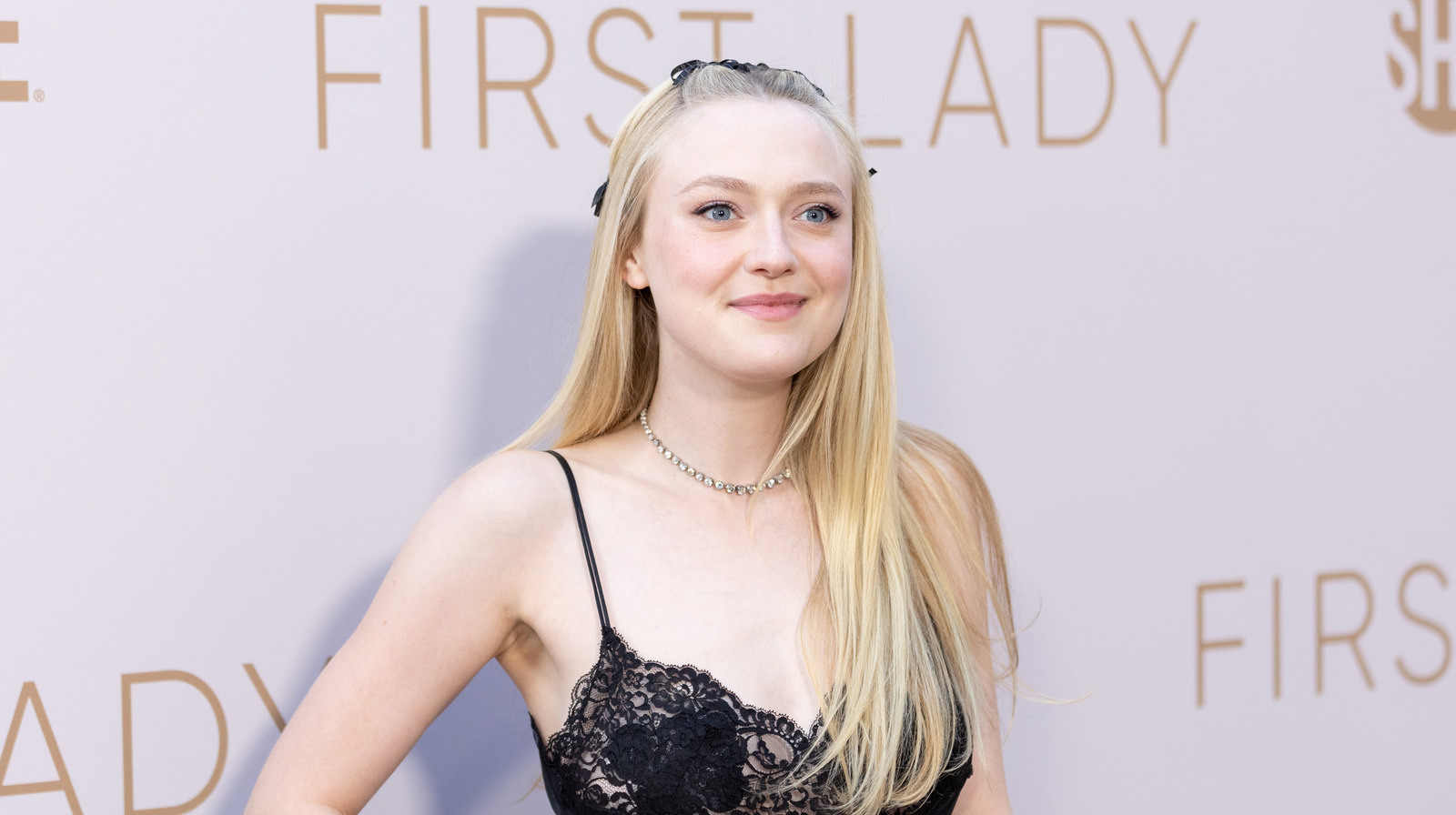 ariel manalaysay recommends dakota fanning butt pic