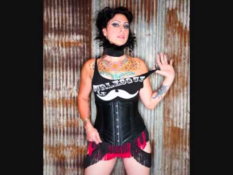 cynthia delrosario recommends dannie diesel pic
