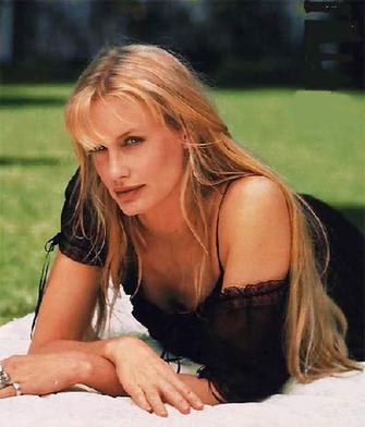 amrik virdi recommends daryl hannah feet pic