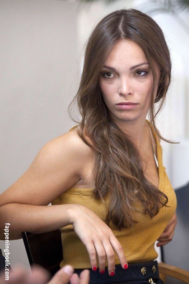 onlycellis nude - action porn flashing tits boobs