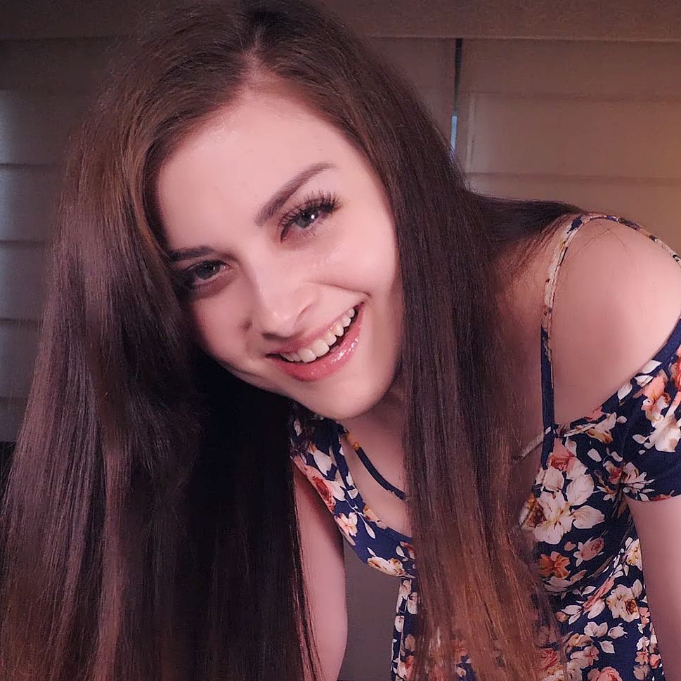 doug brumbaugh recommends ellie idol clips becky reynoso add ellie idol clips photo