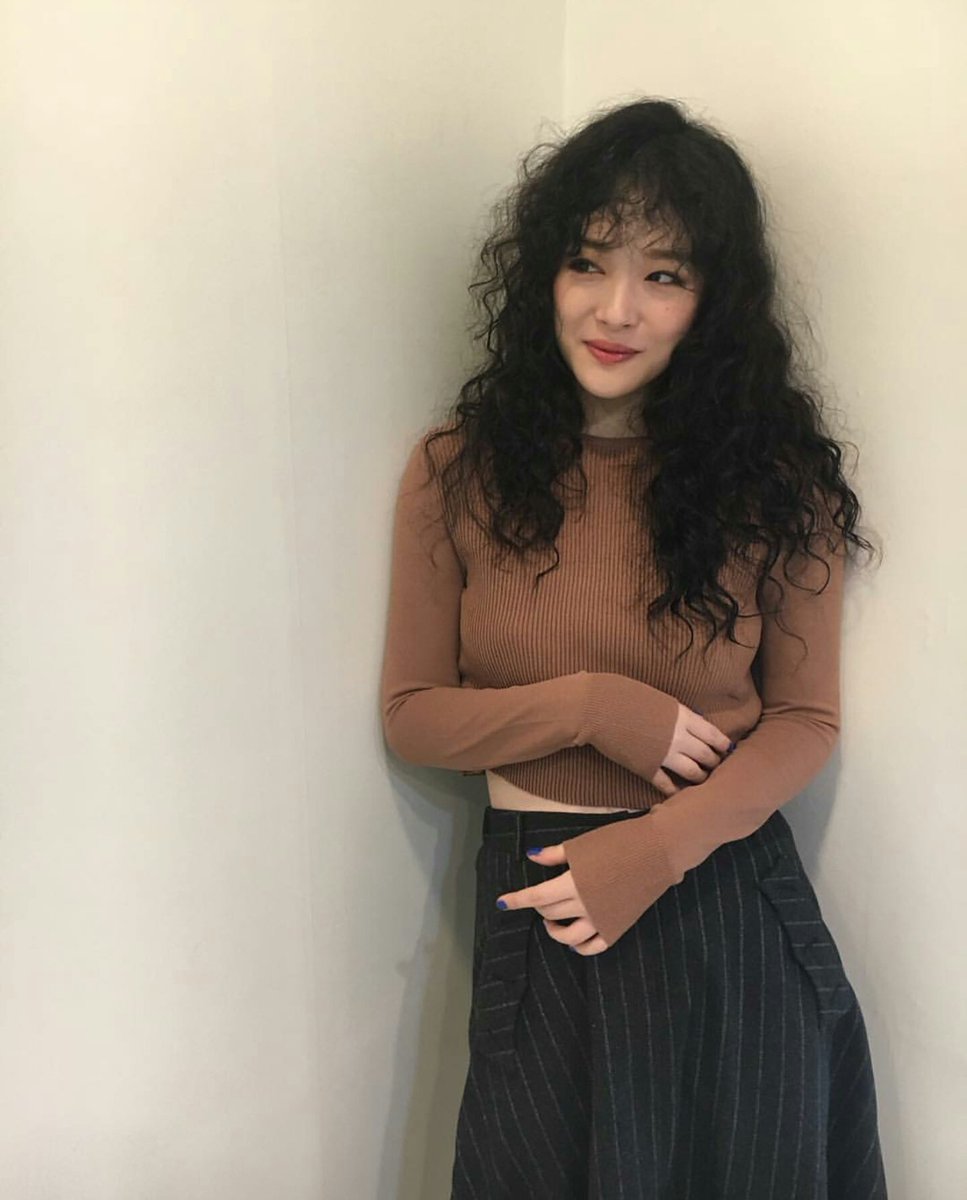 ellie shou - changing room spy massive boobs movies
