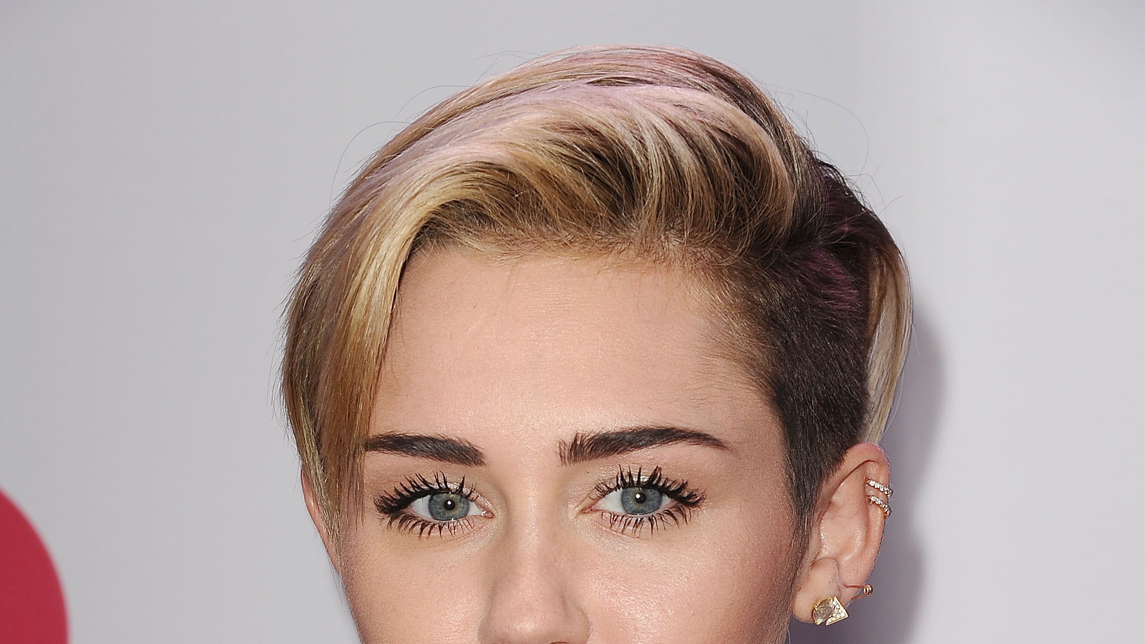 crystal schmucker recommends miley cyrus pporn pic