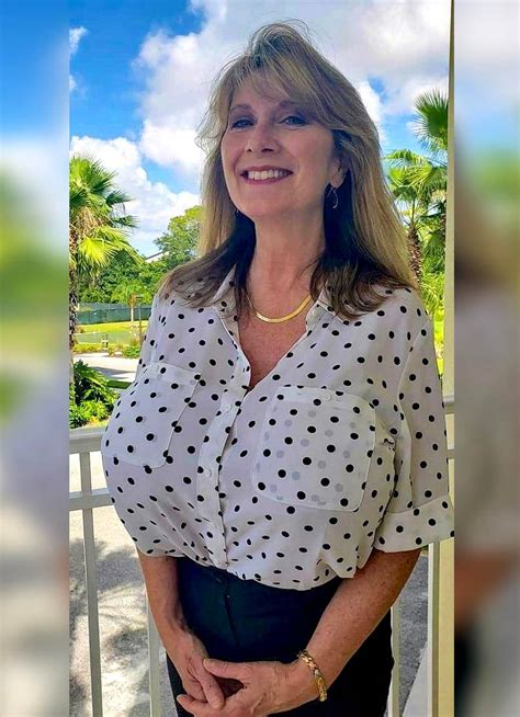 Gilf Pornstar schmeckt sperma